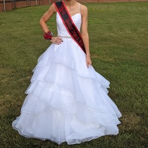 Wedding/prom/homecoming dress